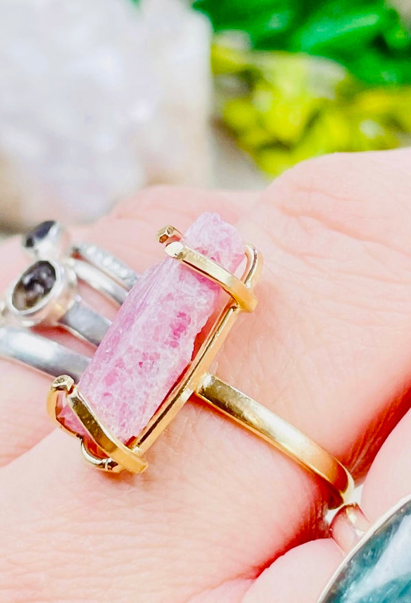 Crystal- Natural Pink Tourmaline Simple Gold Ring