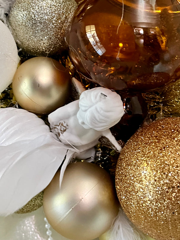 Vintage Style Wreath-Baby Jesus and the Angels