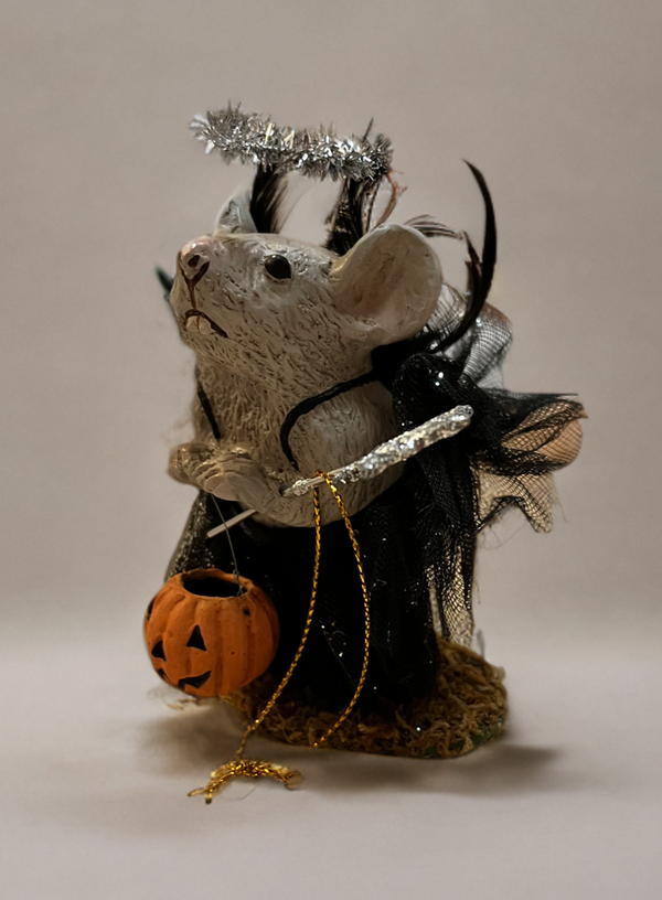 Bethany Lowe Designs - Halloween Pixie Mouse