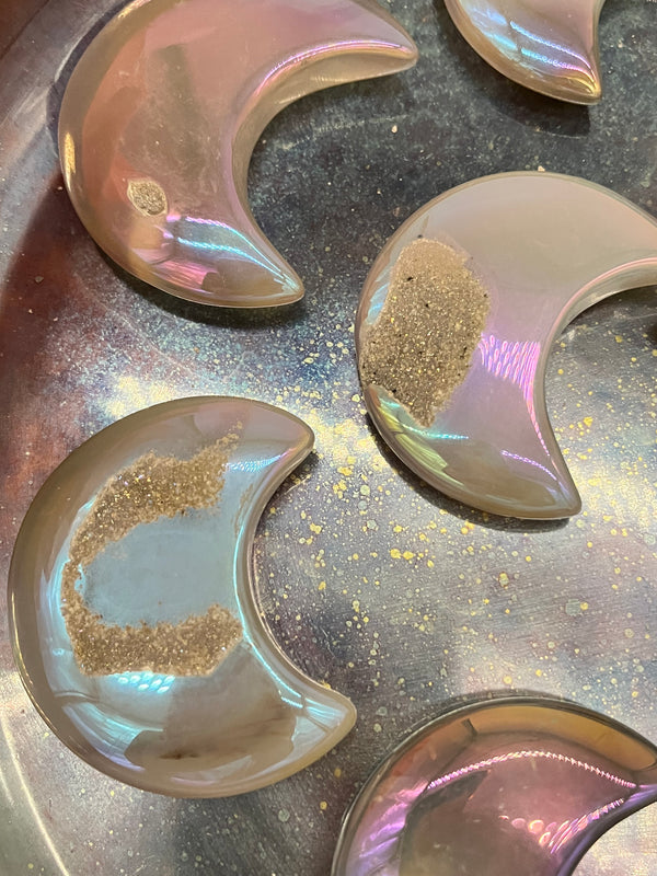 Angel Aura Quartz Agate: Hearts and Moons