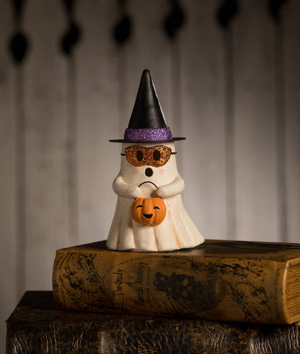 Bethany Lowe Designs - Witchy Ghost With Pumpkin