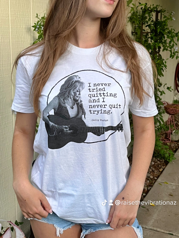 Dolly - Unisex Soft Style Tee
