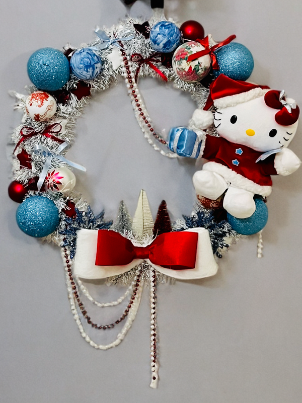 Hello Kitty-Vintage 90s Holiday Wreath