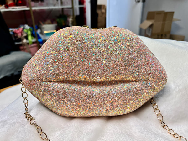 Glitter Lip Clutch-Detachable Crossbody Chain (Gold)