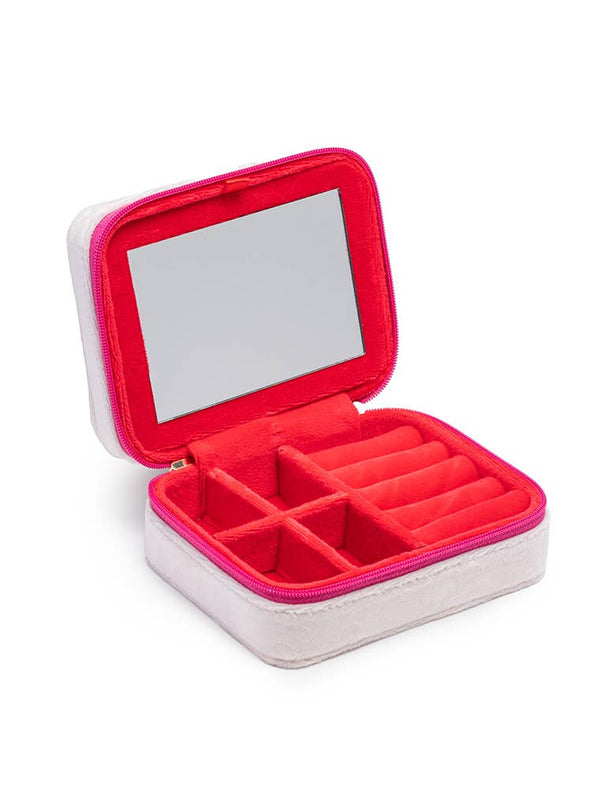 Living Royal - Velvet Jewelry Zip Case / Organizer - Queen of Hearts -White