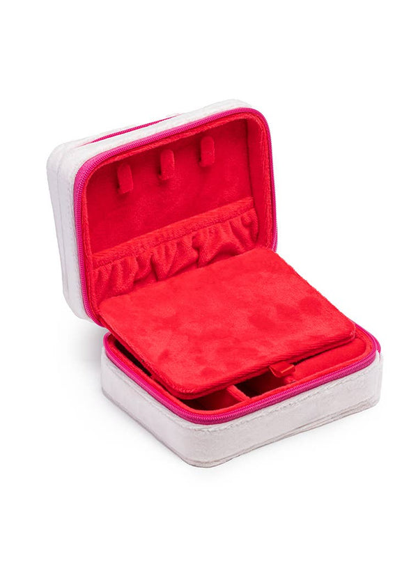 Living Royal - Velvet Jewelry Zip Case / Organizer - Queen of Hearts -White