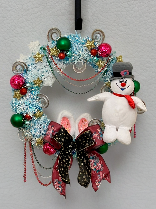 Frosty the Snowman-Nostalgic Kitschy Wreath