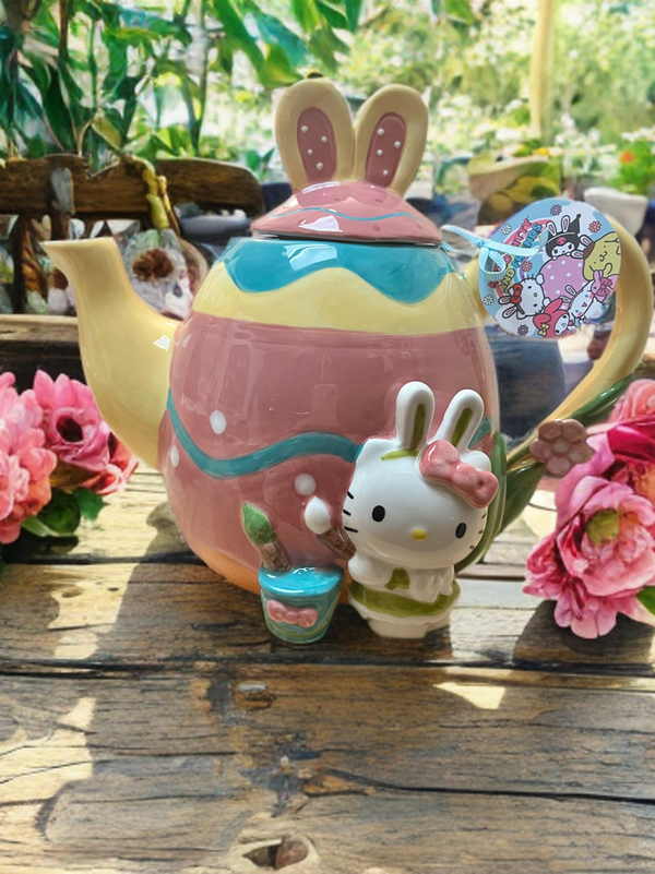 Hello Kitty Painter Bunny Teapot