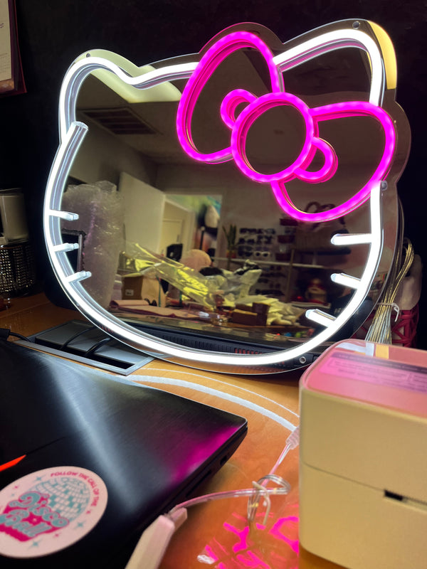 Hello Kitty-Neon Mirror