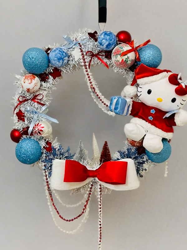 Hello Kitty-Vintage 90s Holiday Wreath