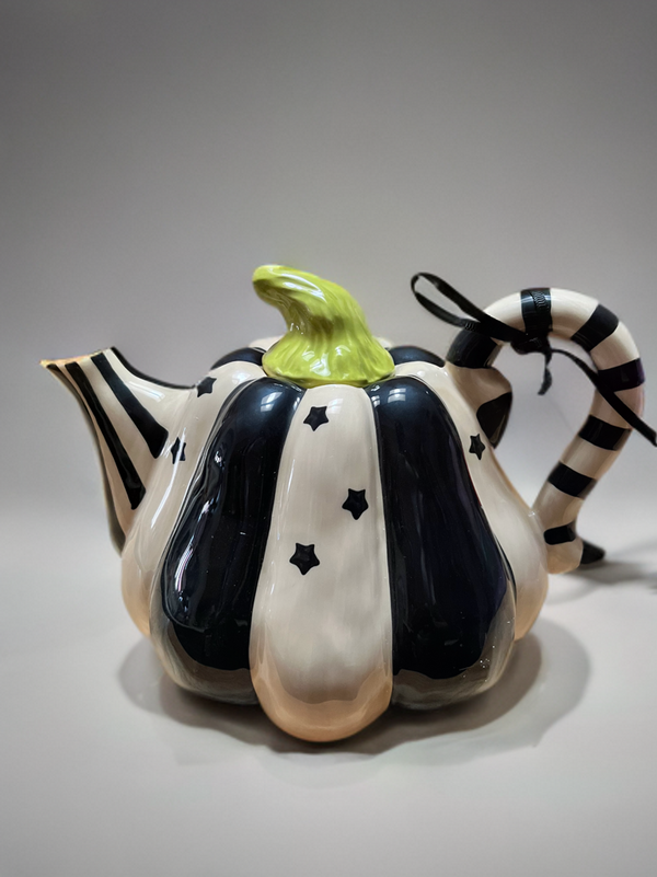 BLACK AND WHITE PUMPKIN TEAPOT