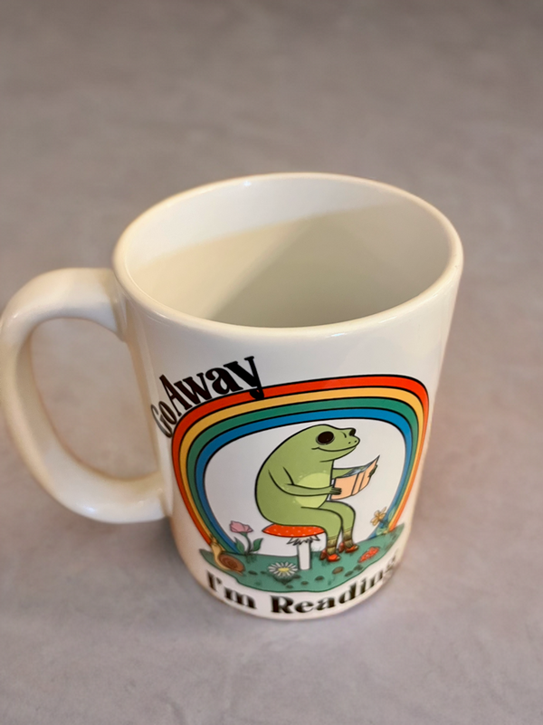 Mugs-Frog Go Away I’m Reading